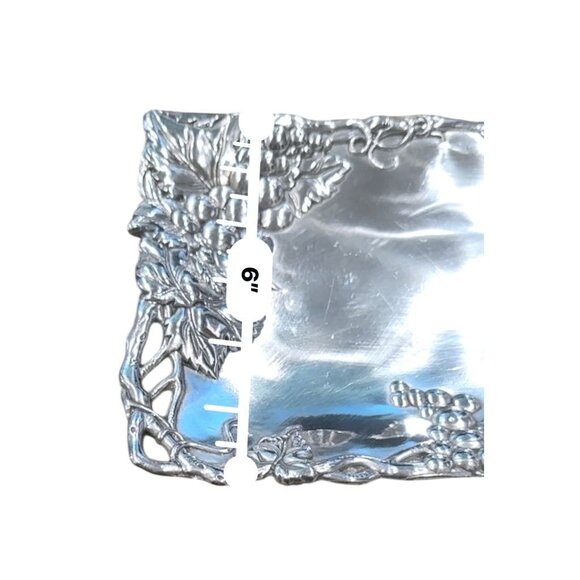 1990s Arthur Court Grape Motif Bread Trays & Wine Coaster Set - Picture 14 of 15